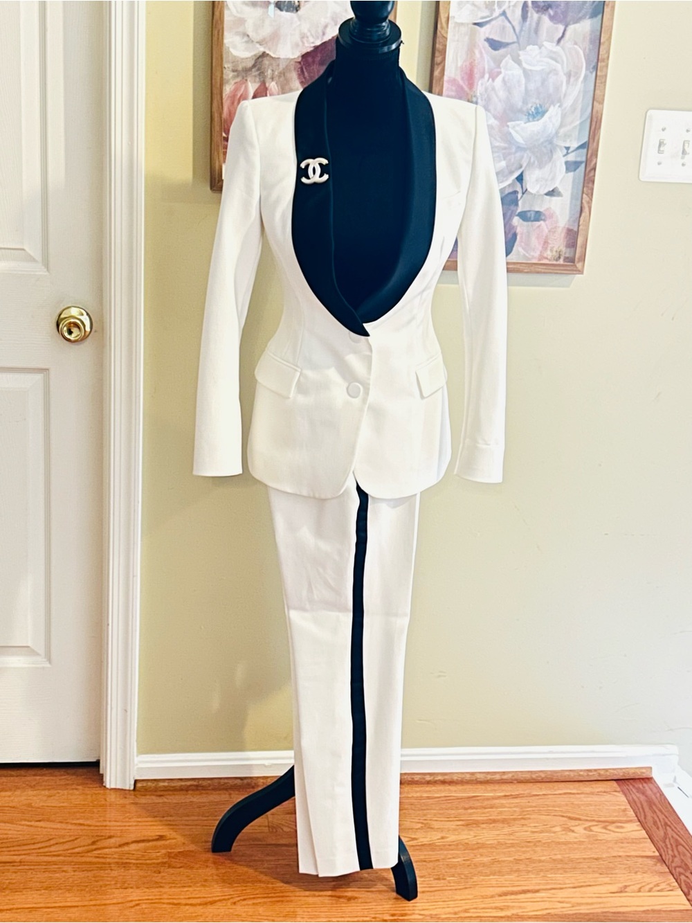 🖤🤍White Tuxedo Blazer & Trouser Set with Black Trim